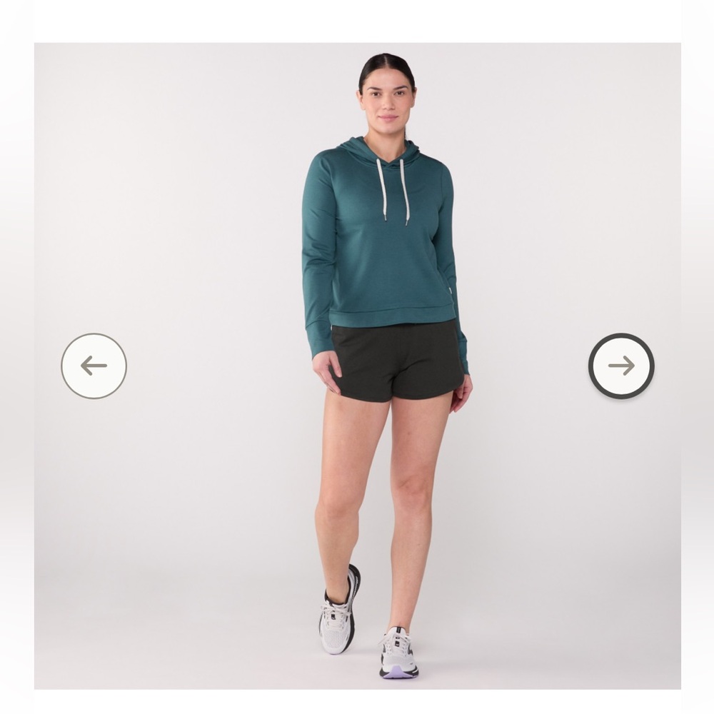Vuori Shorts
